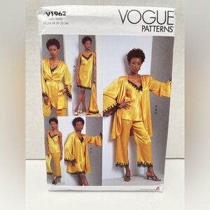 Vogue Patterns V1962 Sewing Pattern. Size 16-24